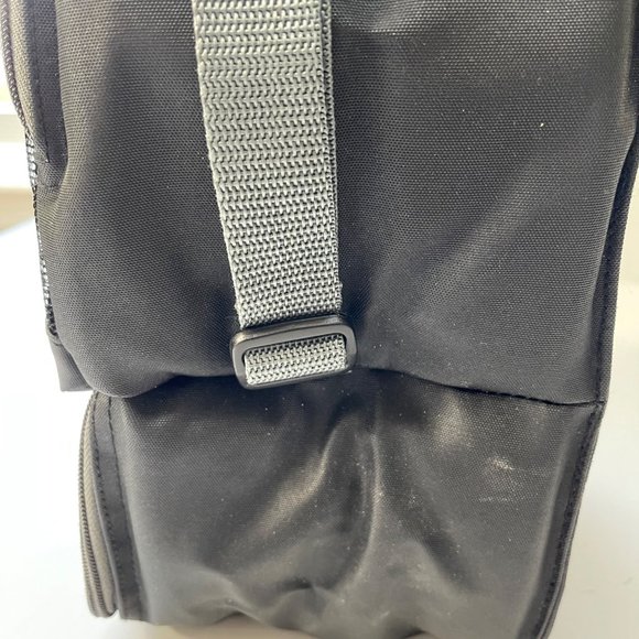 PAK CHEST COOLER Insulated Double Zip Compartment Adjustable Strap Green NWOT - Picture 12 of 12